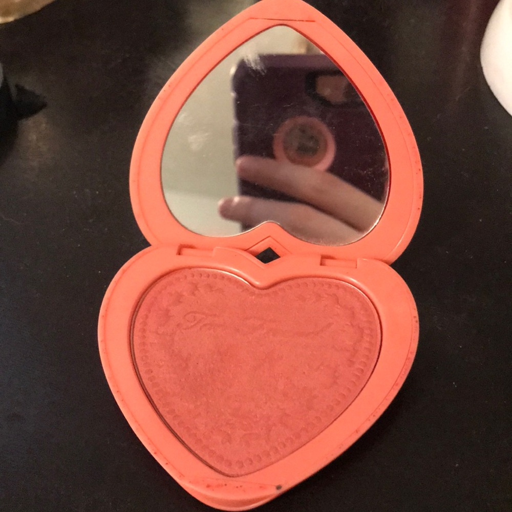 Too Faced love flush blush😁